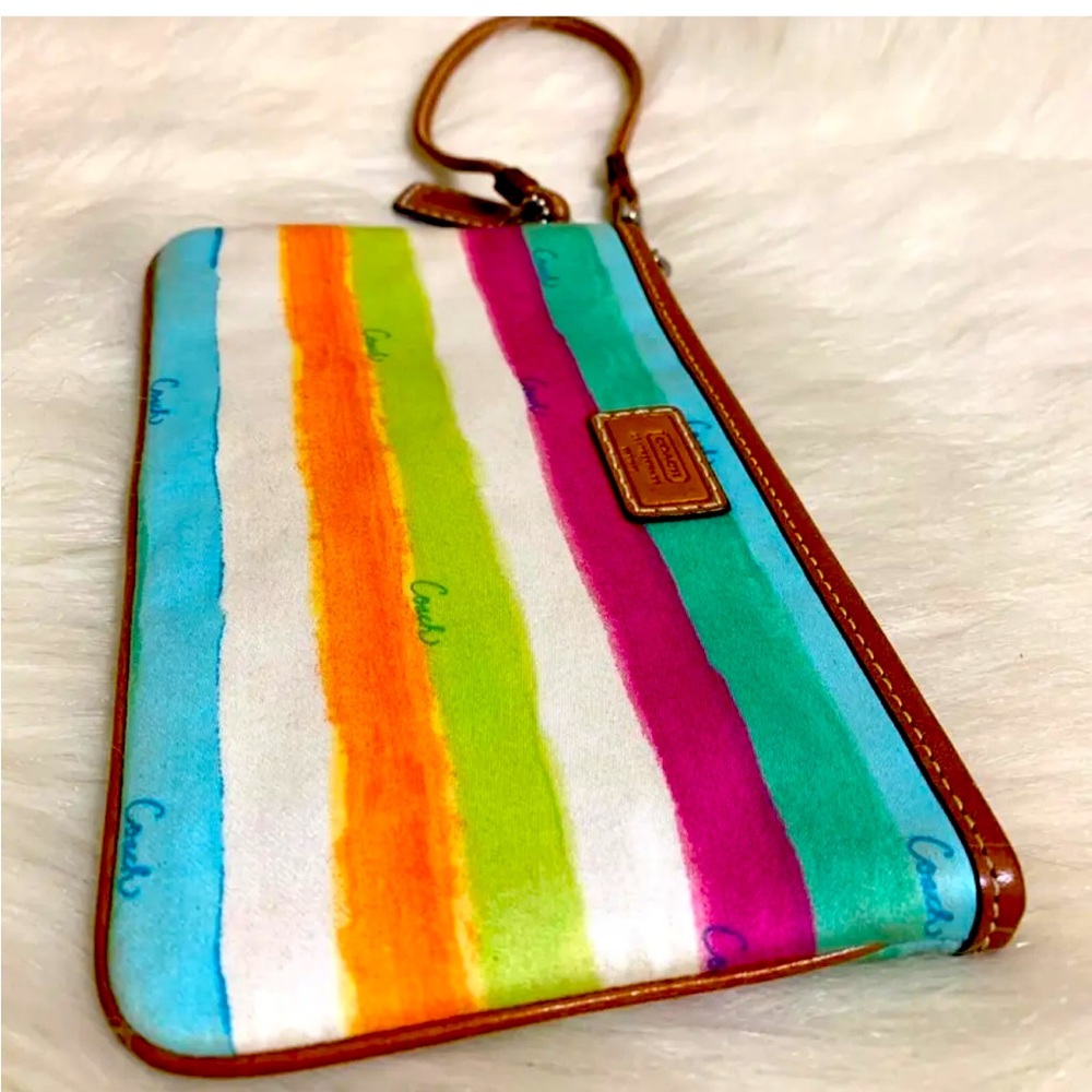 Coach Hampton Rainbow Watercolor Stripe Large Wristlet EUC - Picture 6 of 9